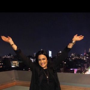 Meet your Posher, Esti